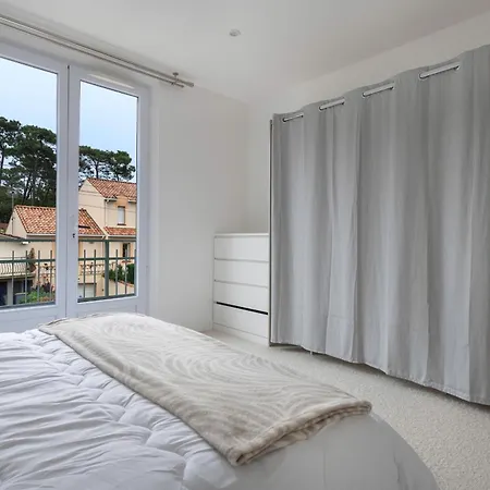 Дом отдыха Maison Et Jardin, 600m De La Mer, St Brevin