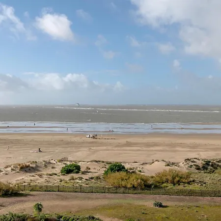 Maison Et Jardin, 600m De La Mer, St Brevin *