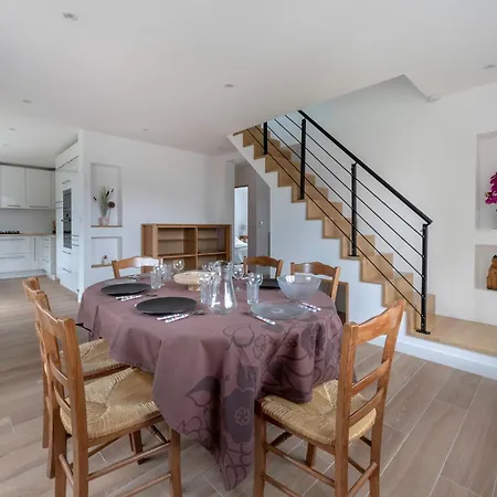 Дом отдыха Maison Et Jardin, 600m De La Mer, St Brevin