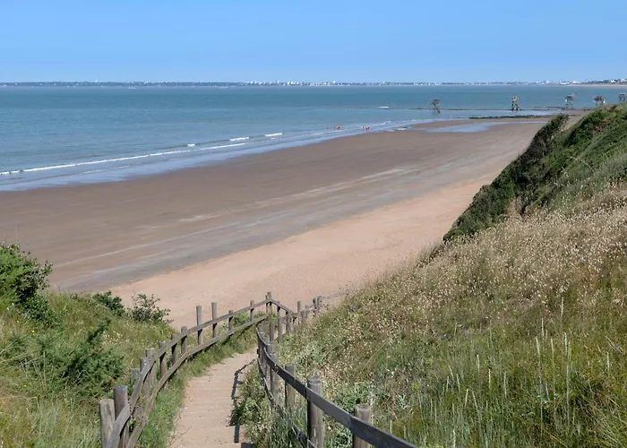 Maison Et Jardin, 600m De La Mer, St Brevin